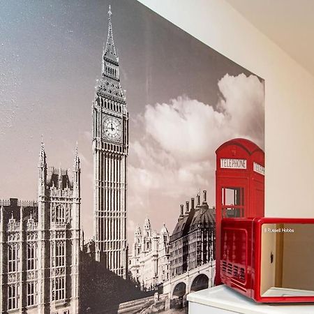 Watford Central Serviced Apartments Luaran gambar