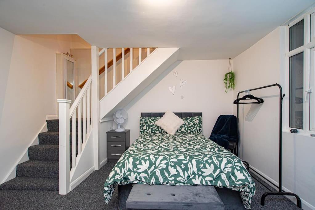 Watford Central Serviced Apartments Luaran gambar